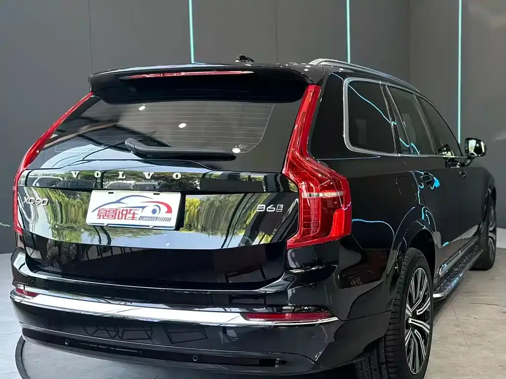 Volvo XC90 — фото 2