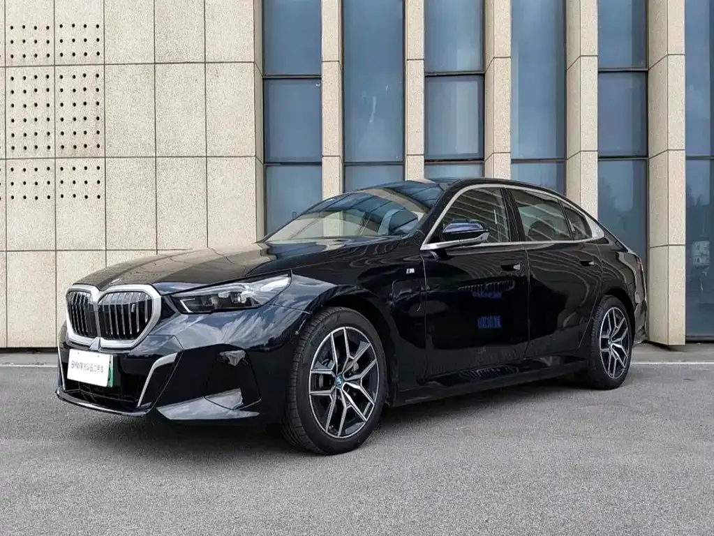 BMW i5 — фото 4