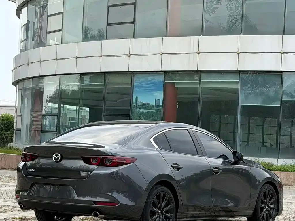 Mazda 3 Axela — фото 2