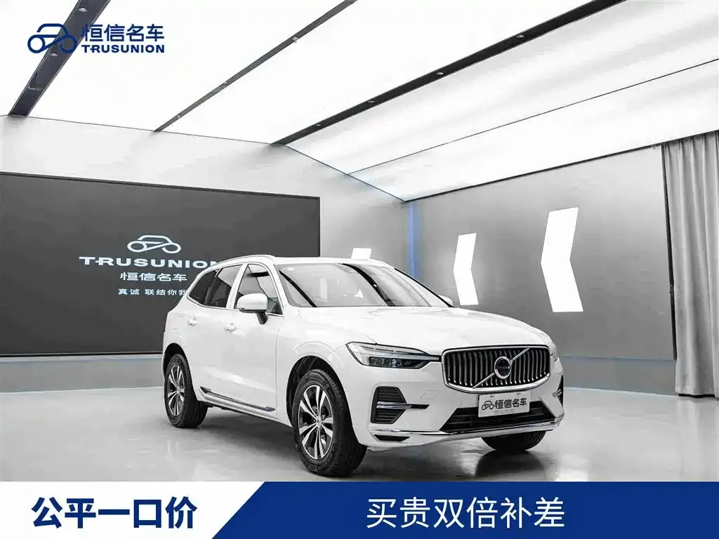 Volvo XC60 — фото 1