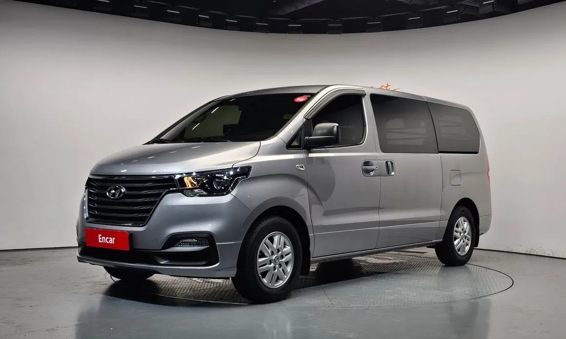 Hyundai Starex — фото 1