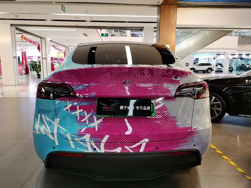 Tesla Model Y — фото 7