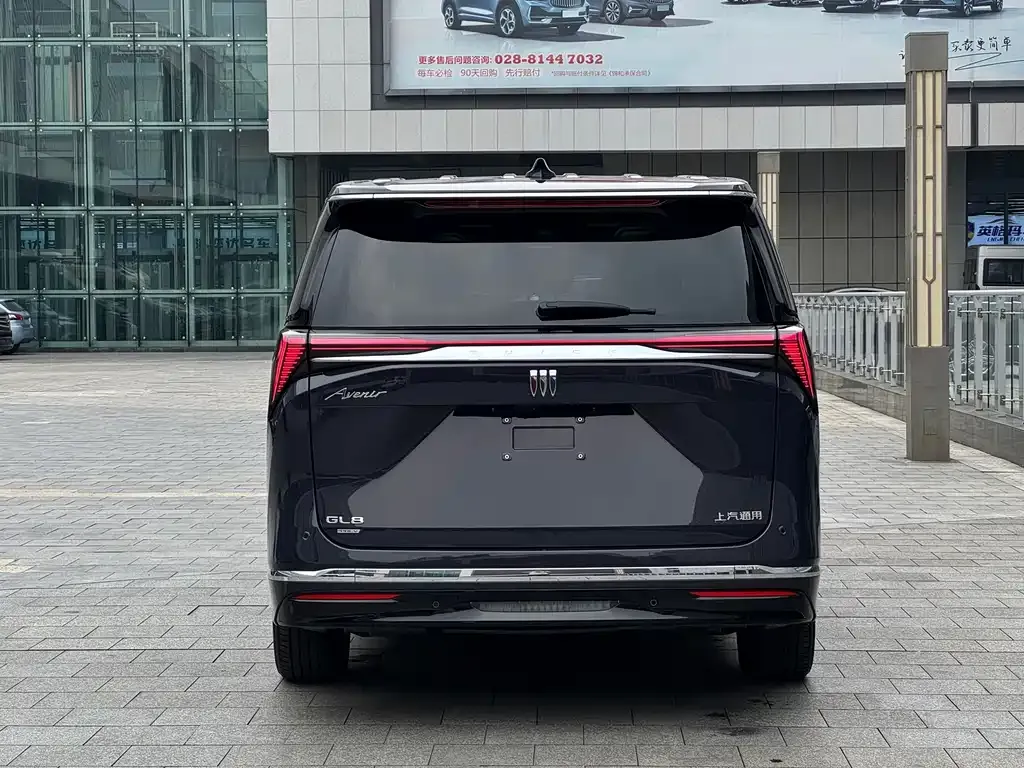 Buick GL8 Hybrid — фото 3