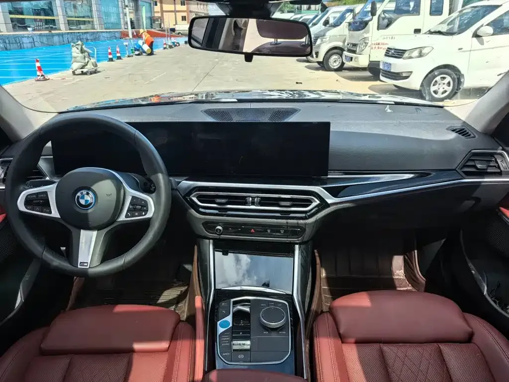 BMW i3 — фото 9