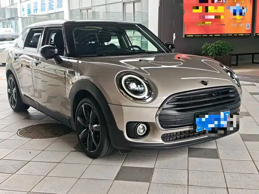 MINI Clubman — фото 3
