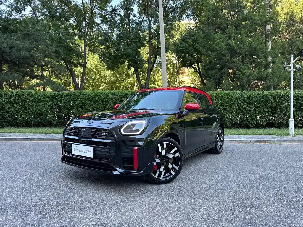 MINI Countryman JCW — фото 1