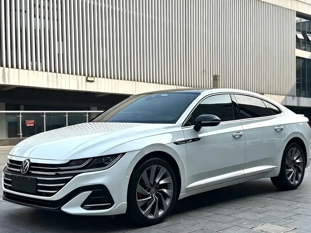 Volkswagen CC — фото 1
