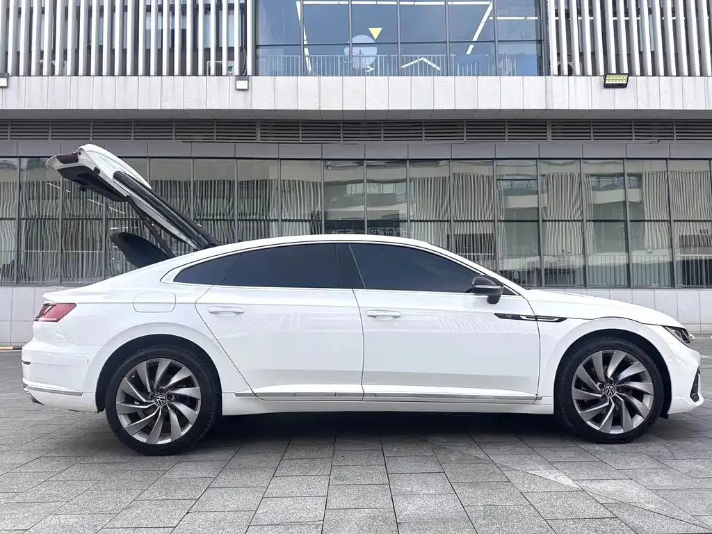 Volkswagen CC — фото 8