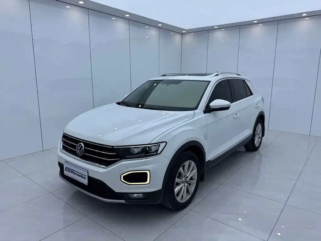 Volkswagen T-Roc — фото 1