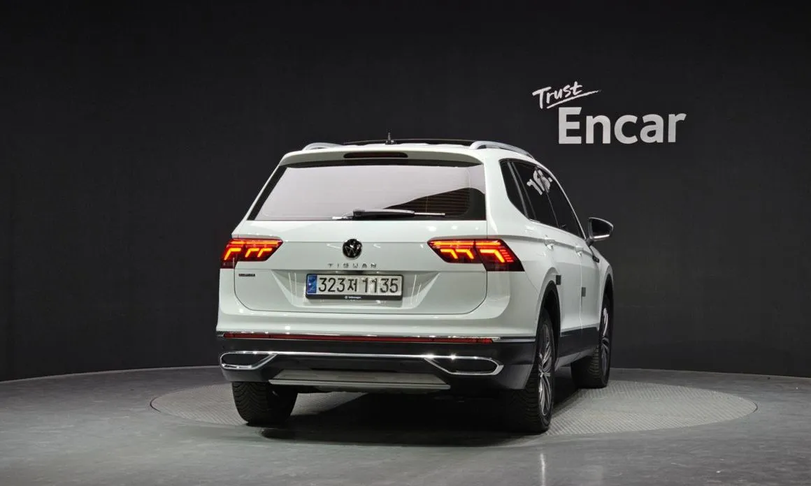 Volkswagen Tiguan — фото 6