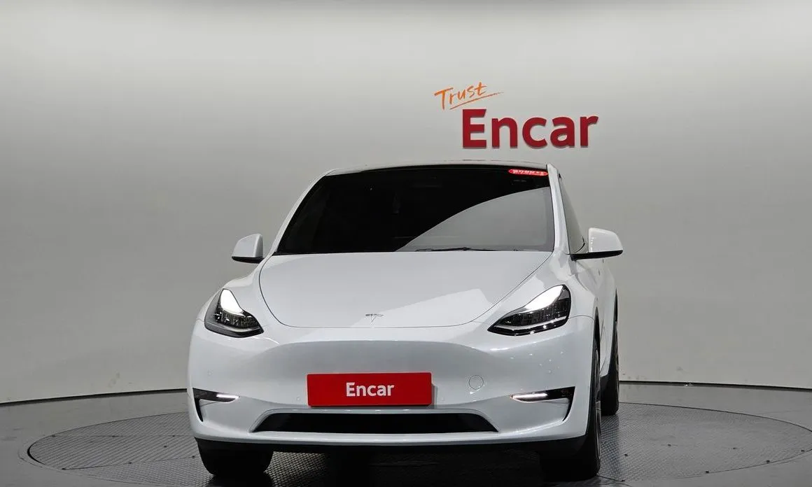 Tesla Model Y — фото 2