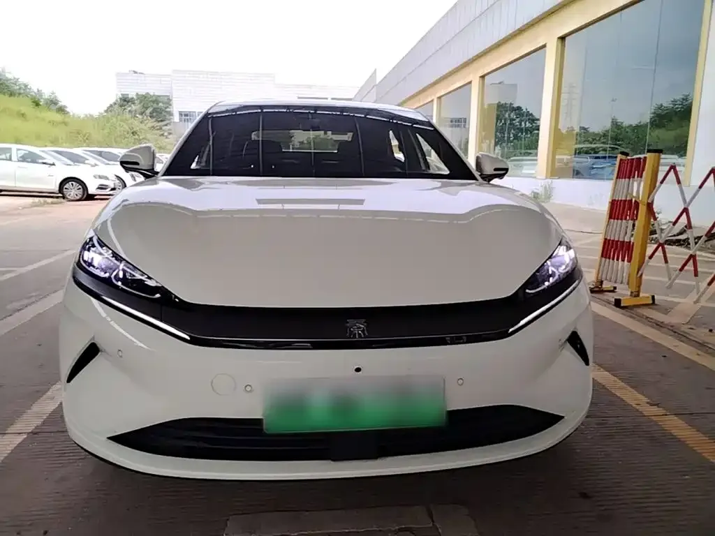 BYD Qin L — фото 2