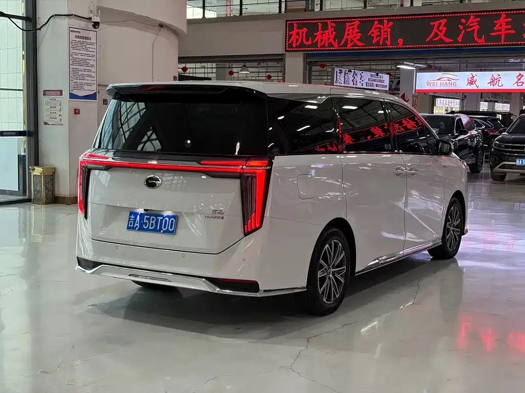 GAC Motor Trumpchi M8 — фото 7