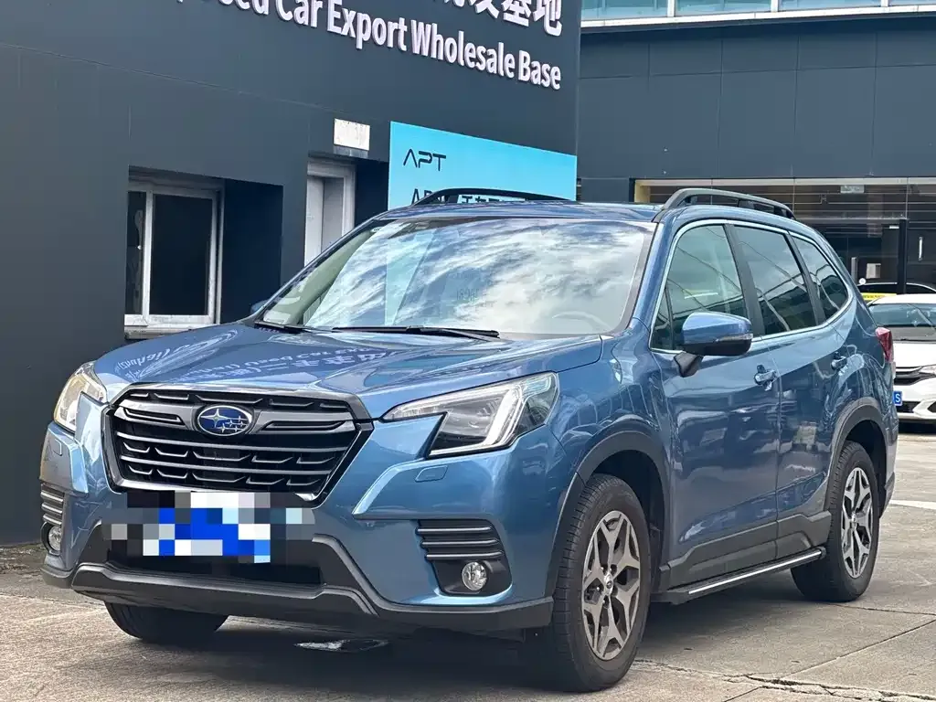 Subaru Forester — фото 1