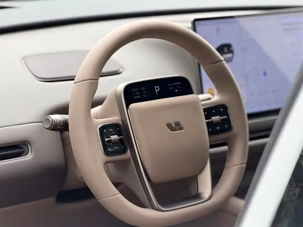 Li Auto Li i8 — фото 2