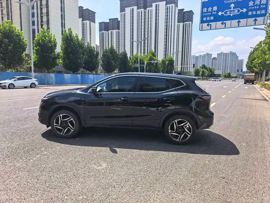 Nissan Qashqai — фото 5