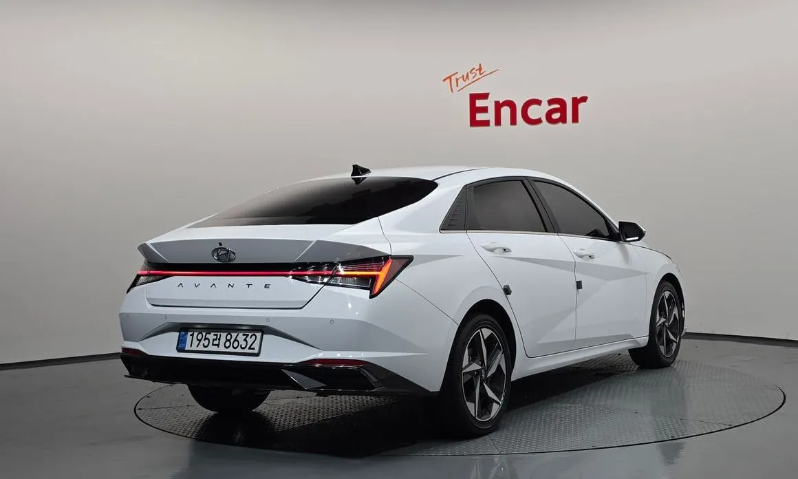 Hyundai AVANTE — фото 2