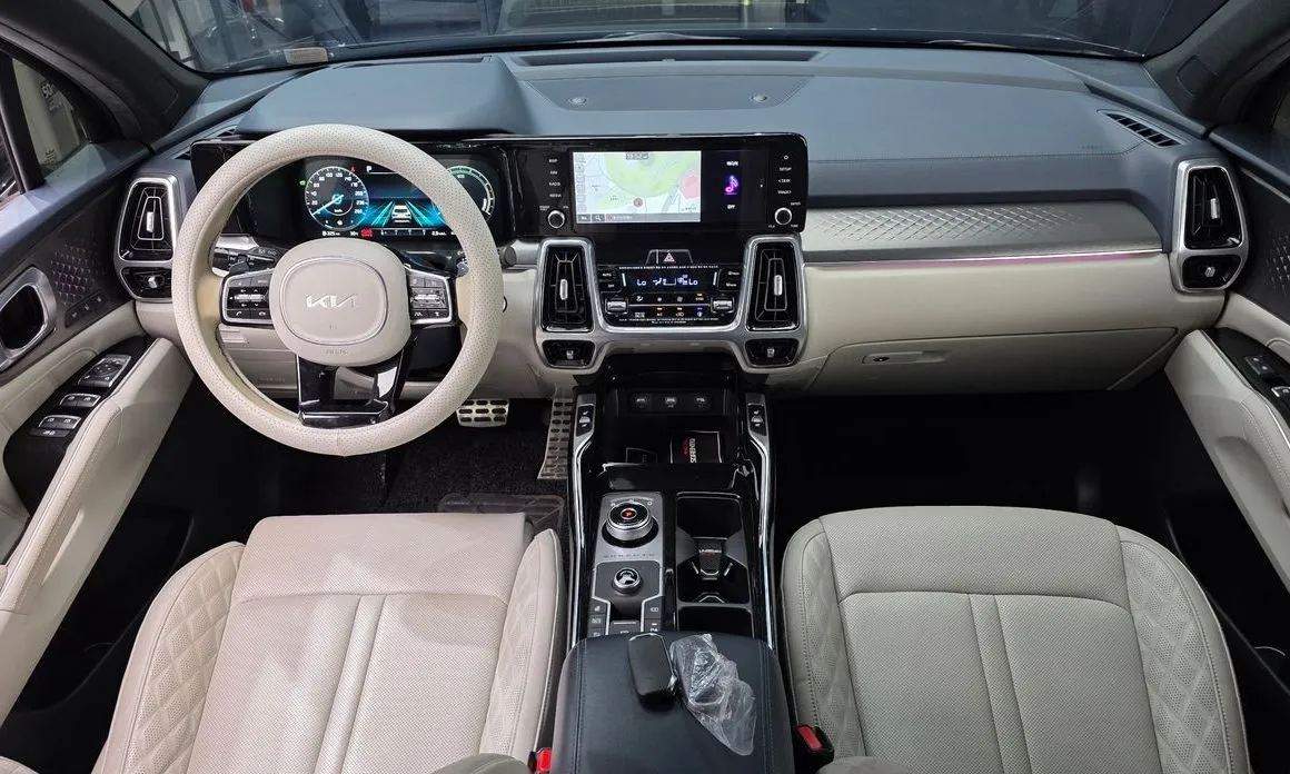 Kia Sorento — фото 6