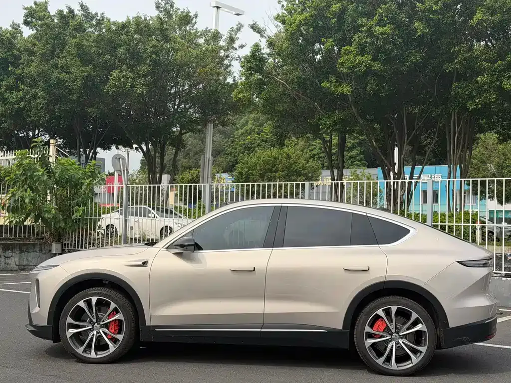 NIO EC7 — фото 10