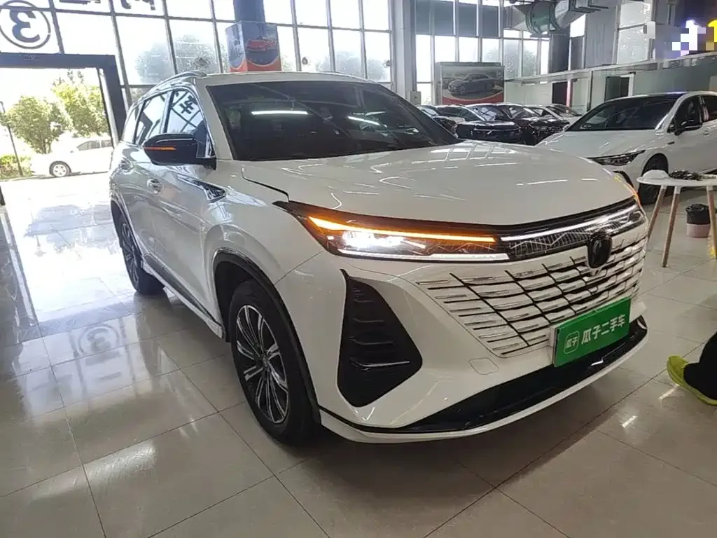 Changan CS75PLUS — фото 4