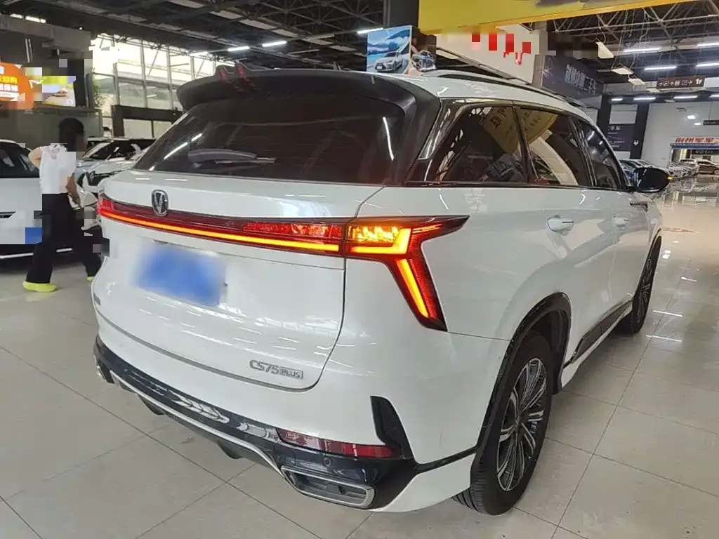 Changan CS75PLUS — фото 3