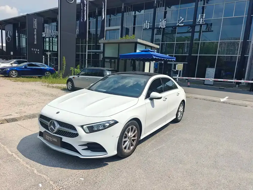 Mercedes-Benz A-Class — фото 1