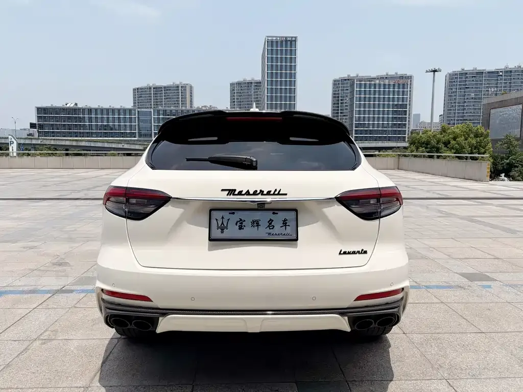 Maserati Levante — фото 9