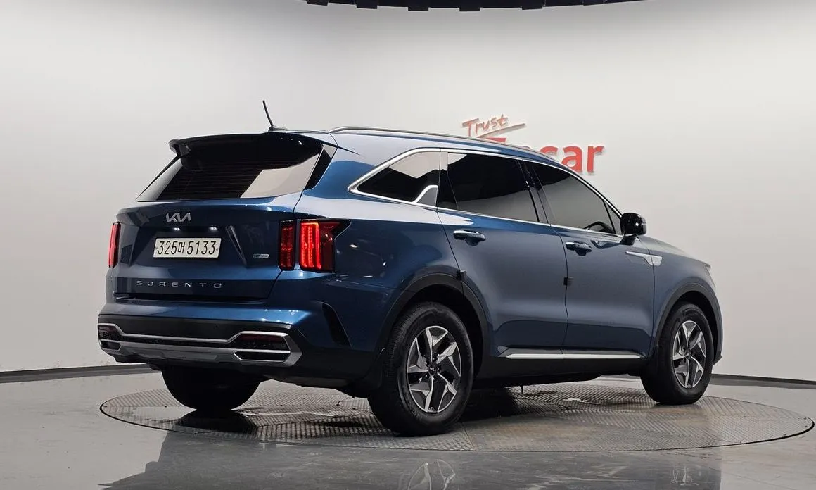 Kia Sorento — фото 5