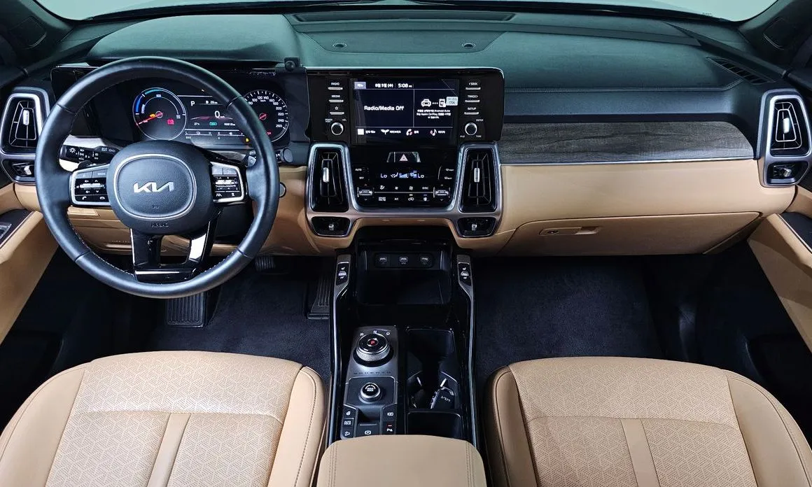 Kia Sorento — фото 9