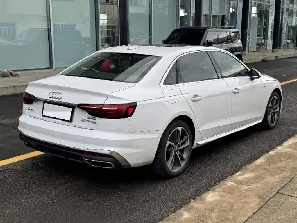 Audi A4L — фото 5