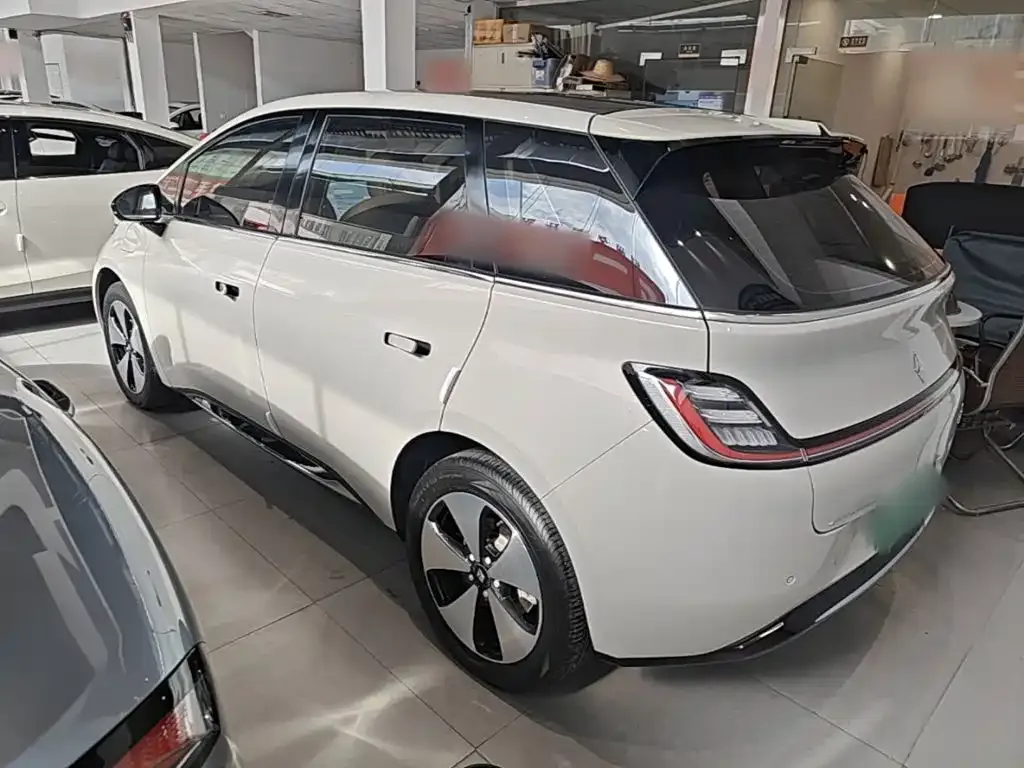 Baojun Yunduo — фото 9