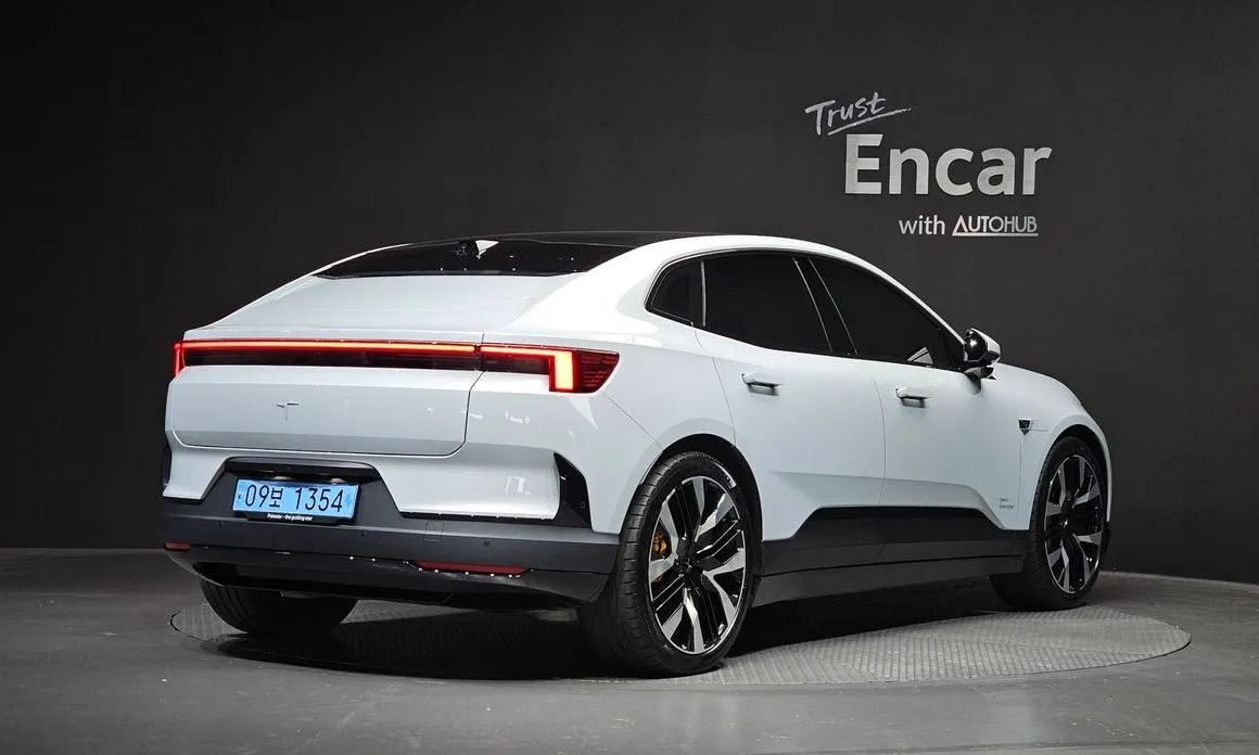 Polestar Polestar 4 — фото 10