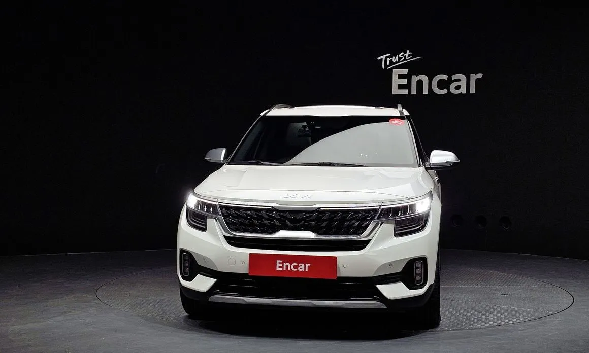Kia Seltos — фото 9