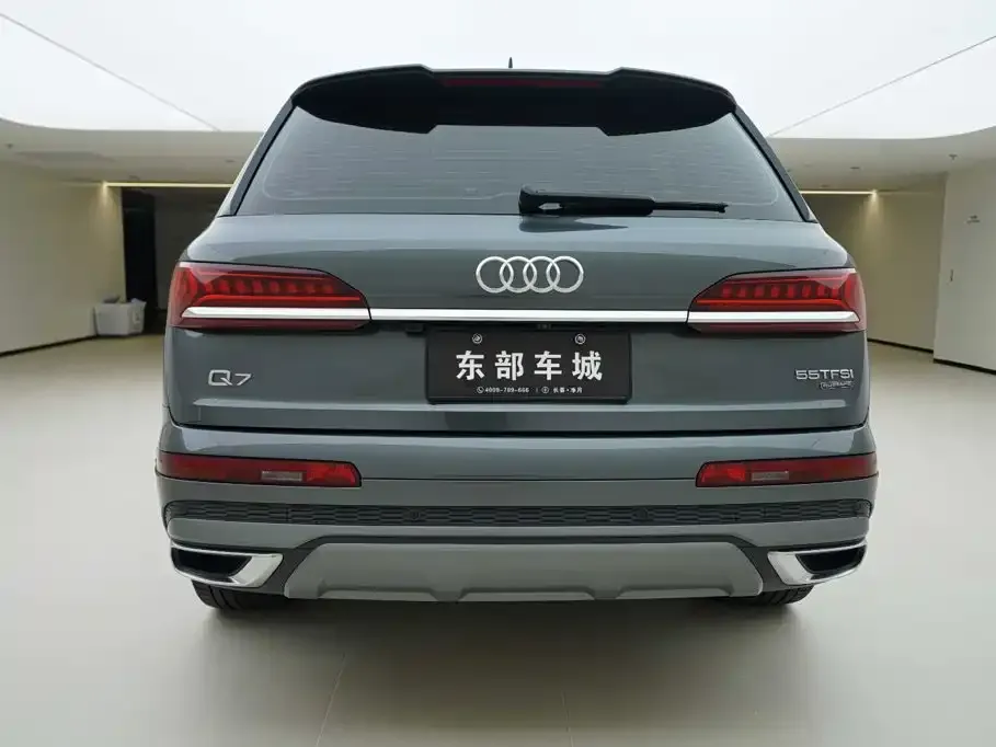 Audi Q7 — фото 10
