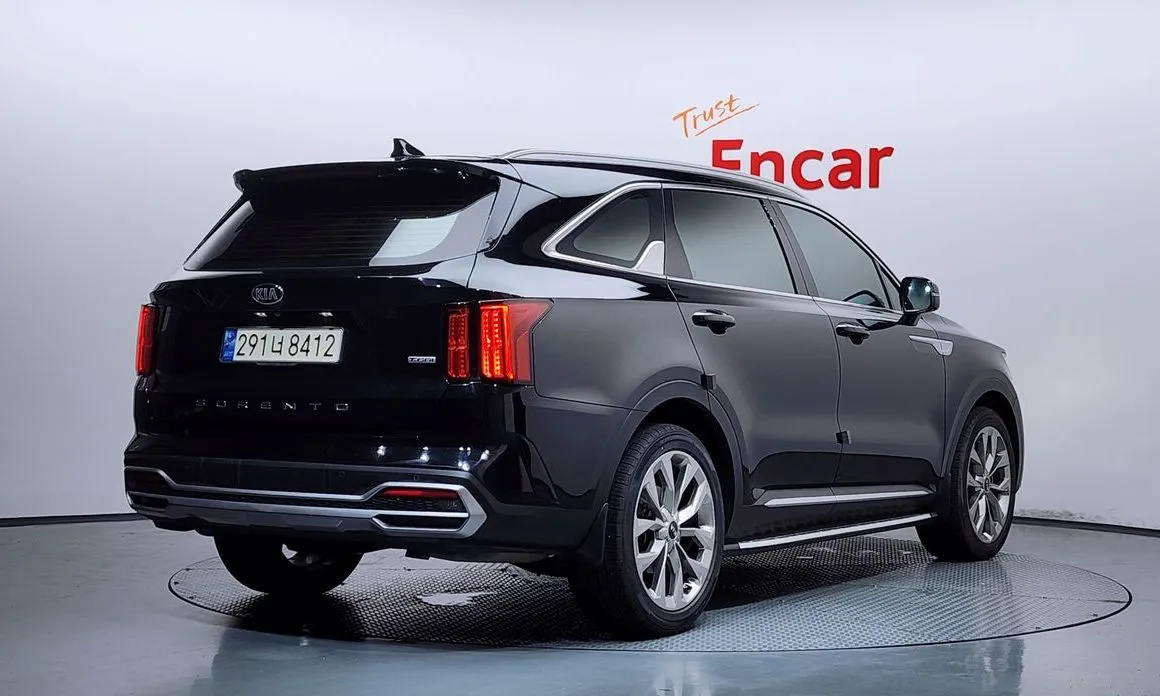 Kia Sorento — фото 9