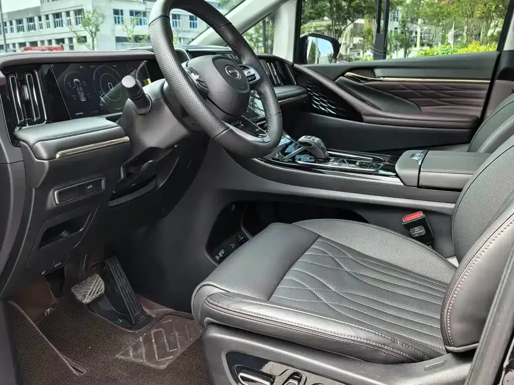 GAC Motor Trumpchi M8 — фото 10