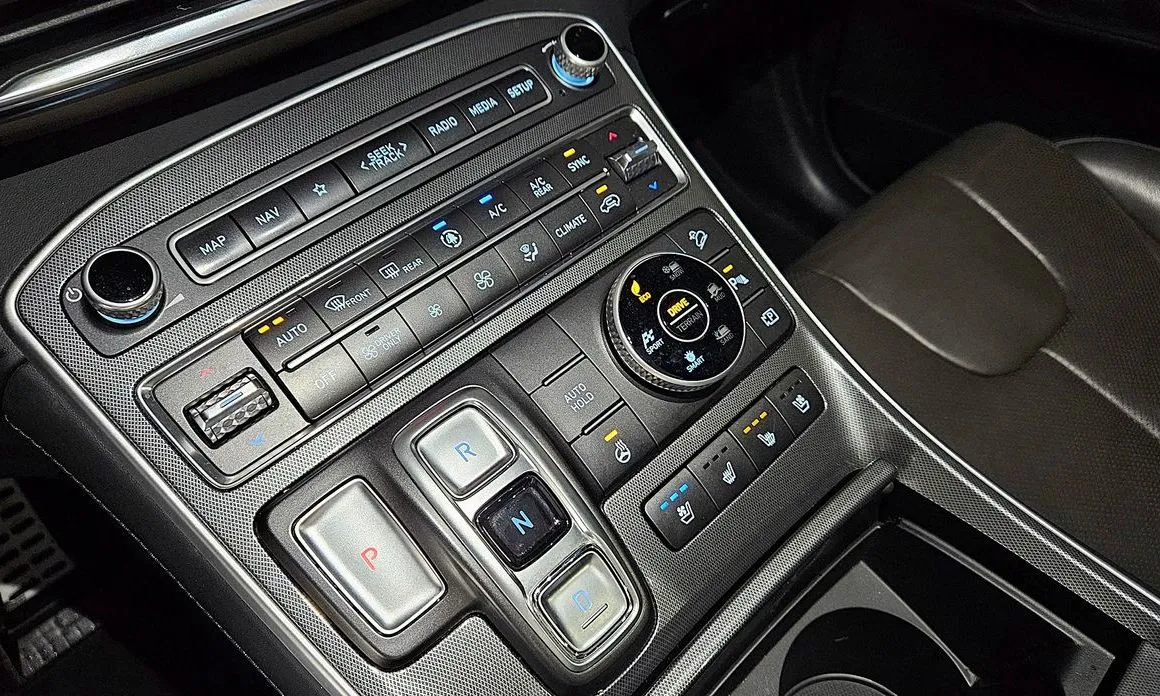 Hyundai Santafe — фото 2
