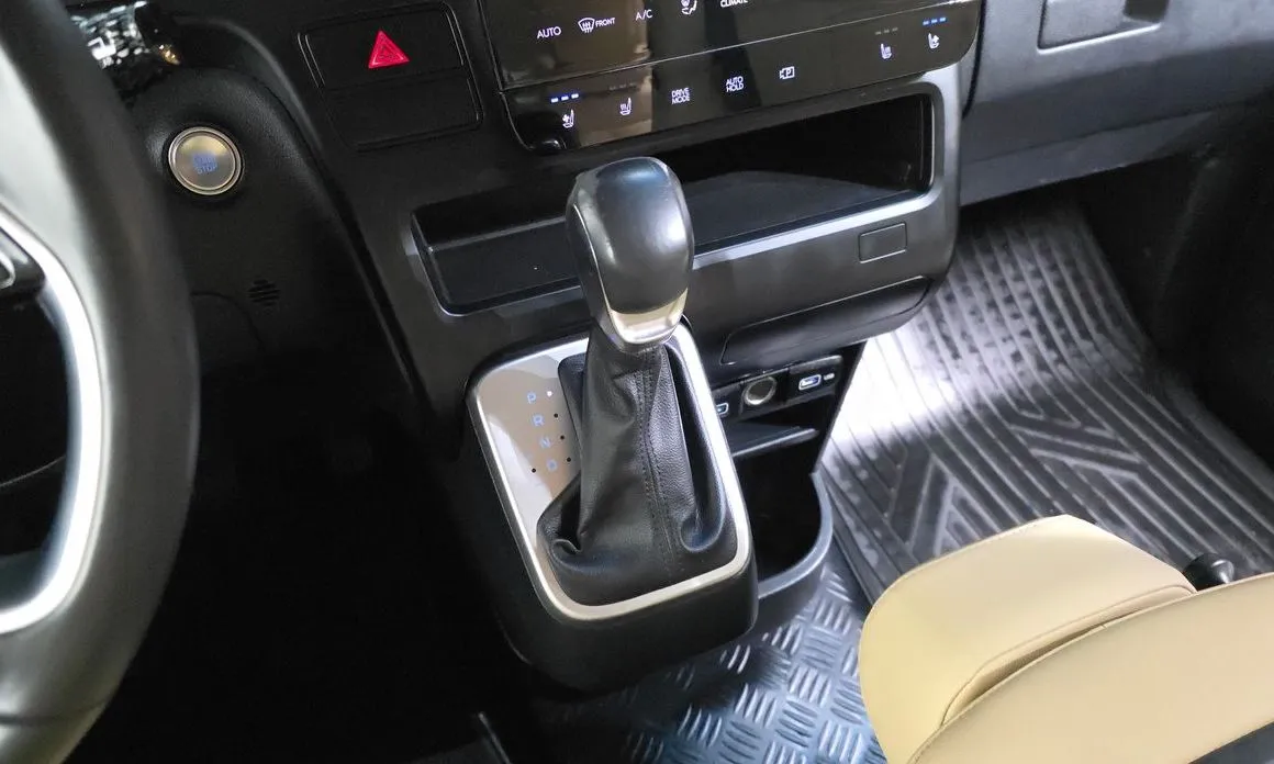 Hyundai Staria — фото 4