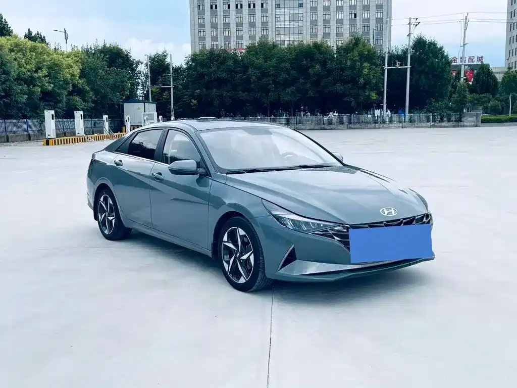 Hyundai Elantra — фото 9