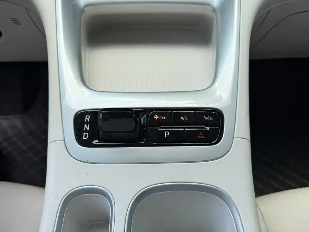 Geely Starburst — фото 2