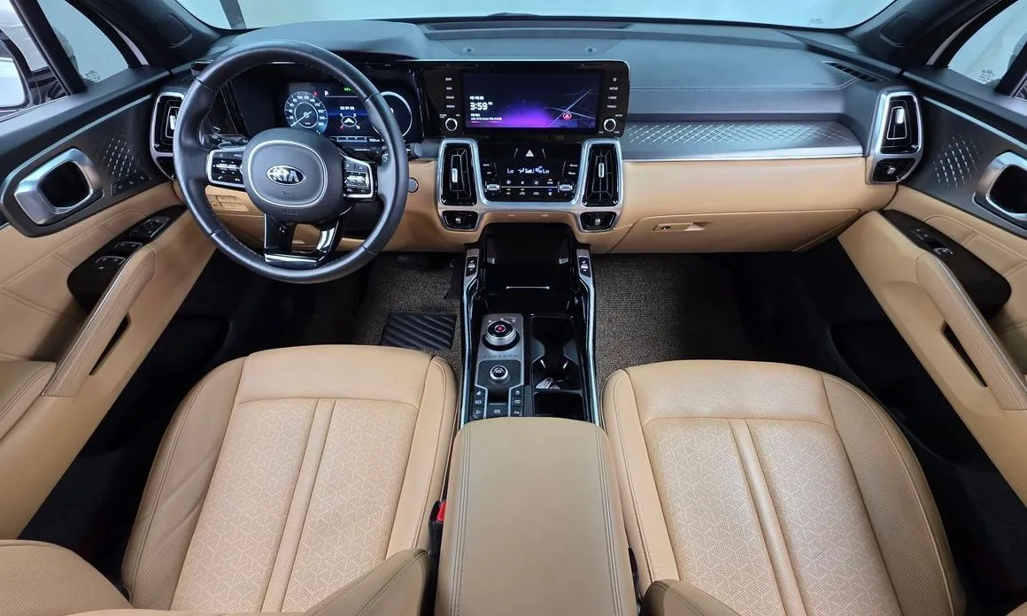 Kia Sorento — фото 9