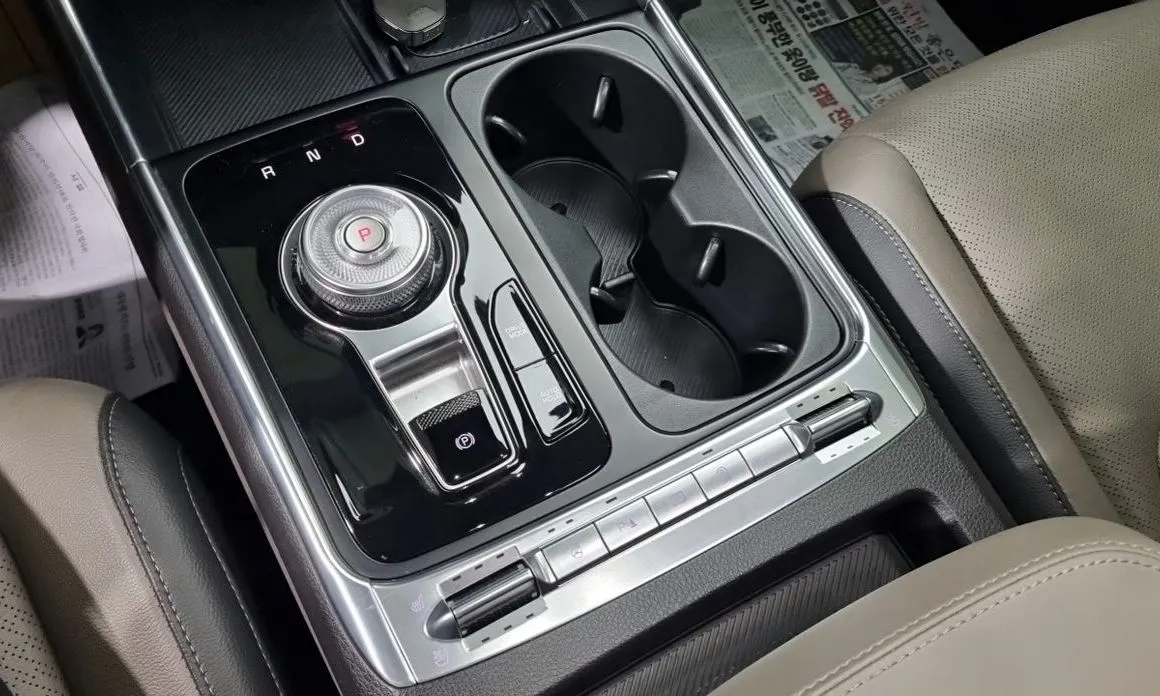 Kia Carnival — фото 10