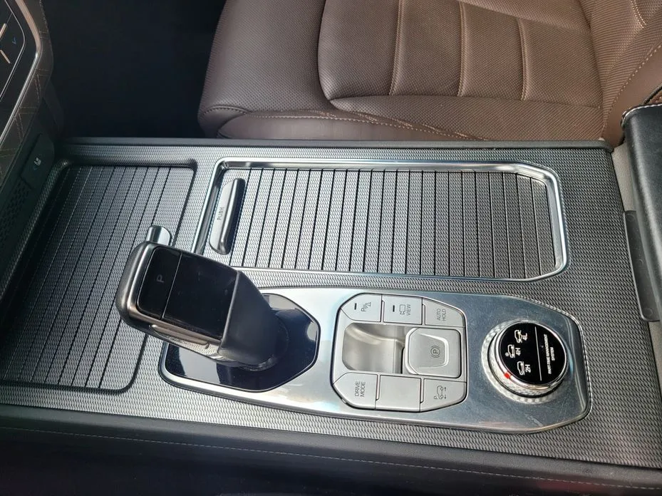 KG Mobility (Ssangyong) Rexton — фото 7