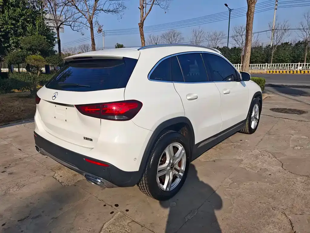 Mercedes-Benz GLA — фото 8