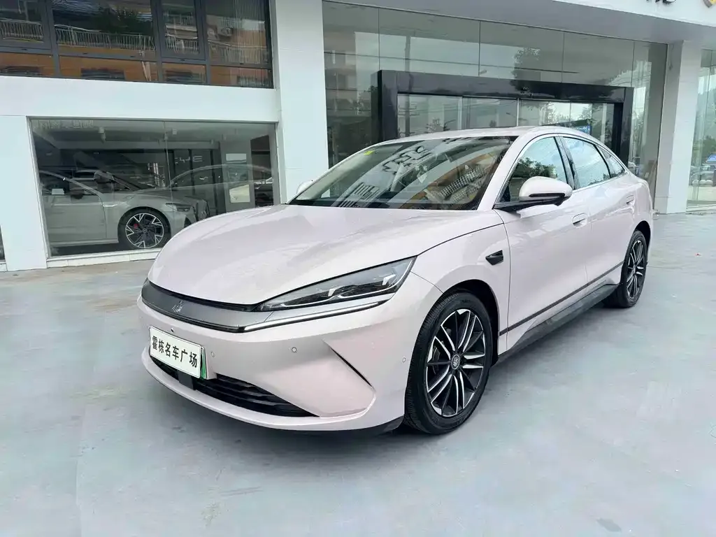 BYD Qin L — фото 1