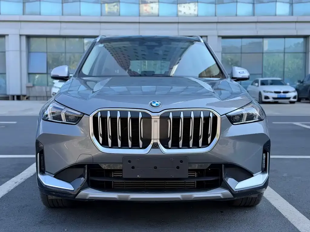 BMW X1 — фото 2