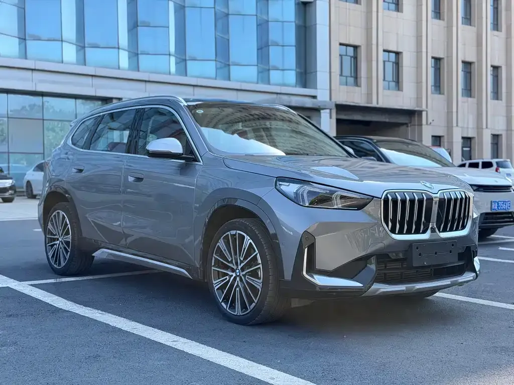 BMW X1 — фото 10