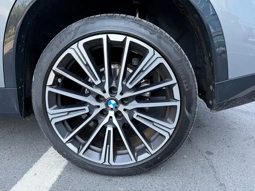 BMW X1 — фото 9