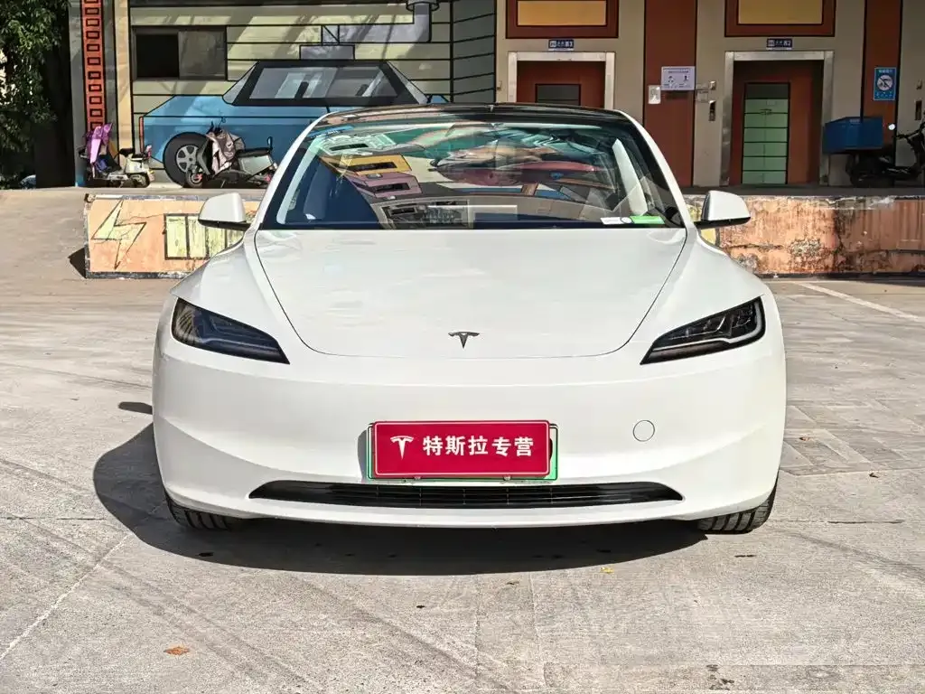 Tesla Model 3 — фото 5