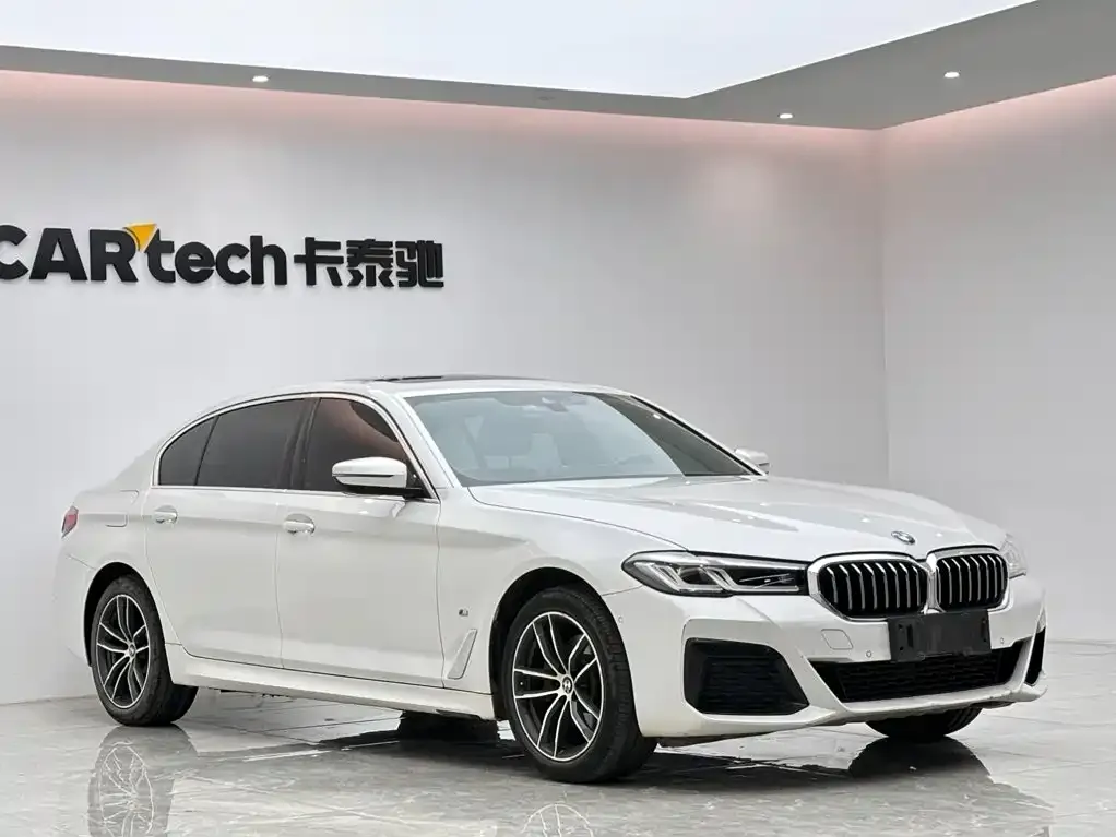 BMW 5 Series — фото 10